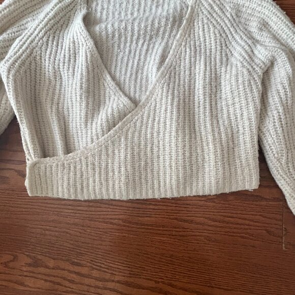 Wild Fable Wrap Sweater Pointelle Sleeves V Neck Ivory Size Small Chunky Knit - Picture 3 of 12